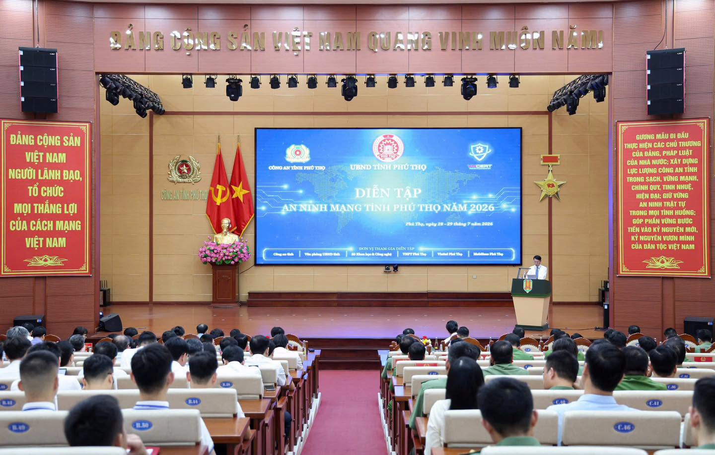 Tin nổi bật